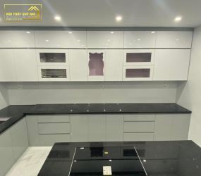 TỦ BẾP NHỰA PICOMAT PHỦ ACRYLIC TBA057