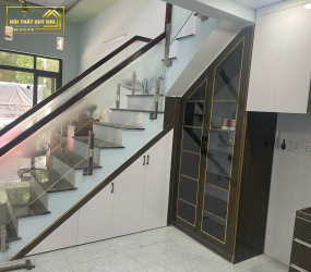 Mẫu Gầm Cầu Thang Nhựa Vincoplats 02