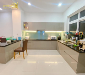 TỦ BẾP NHỰA PICOMAT PHỦ ACRYLIC TBA0122