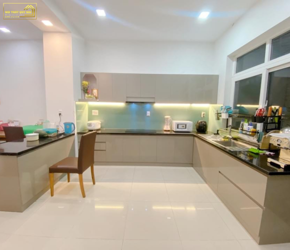 TỦ BẾP NHỰA PICOMAT PHỦ ACRYLIC TBA011