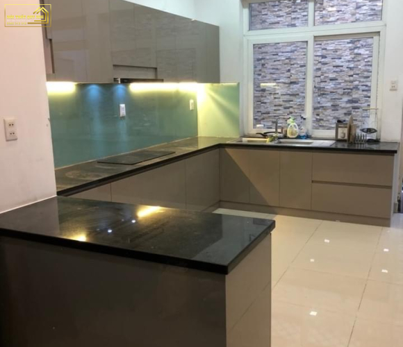 TỦ BẾP NHỰA PICOMAT PHỦ ACRYLIC TBA014