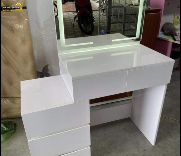 BÀN NHỰA TRANG ĐIỂM TD016