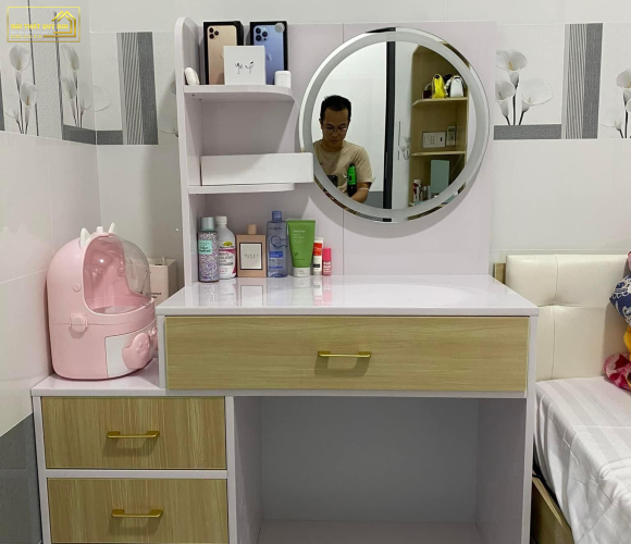 BÀN NHỰA TRANG ĐIỂM TD007